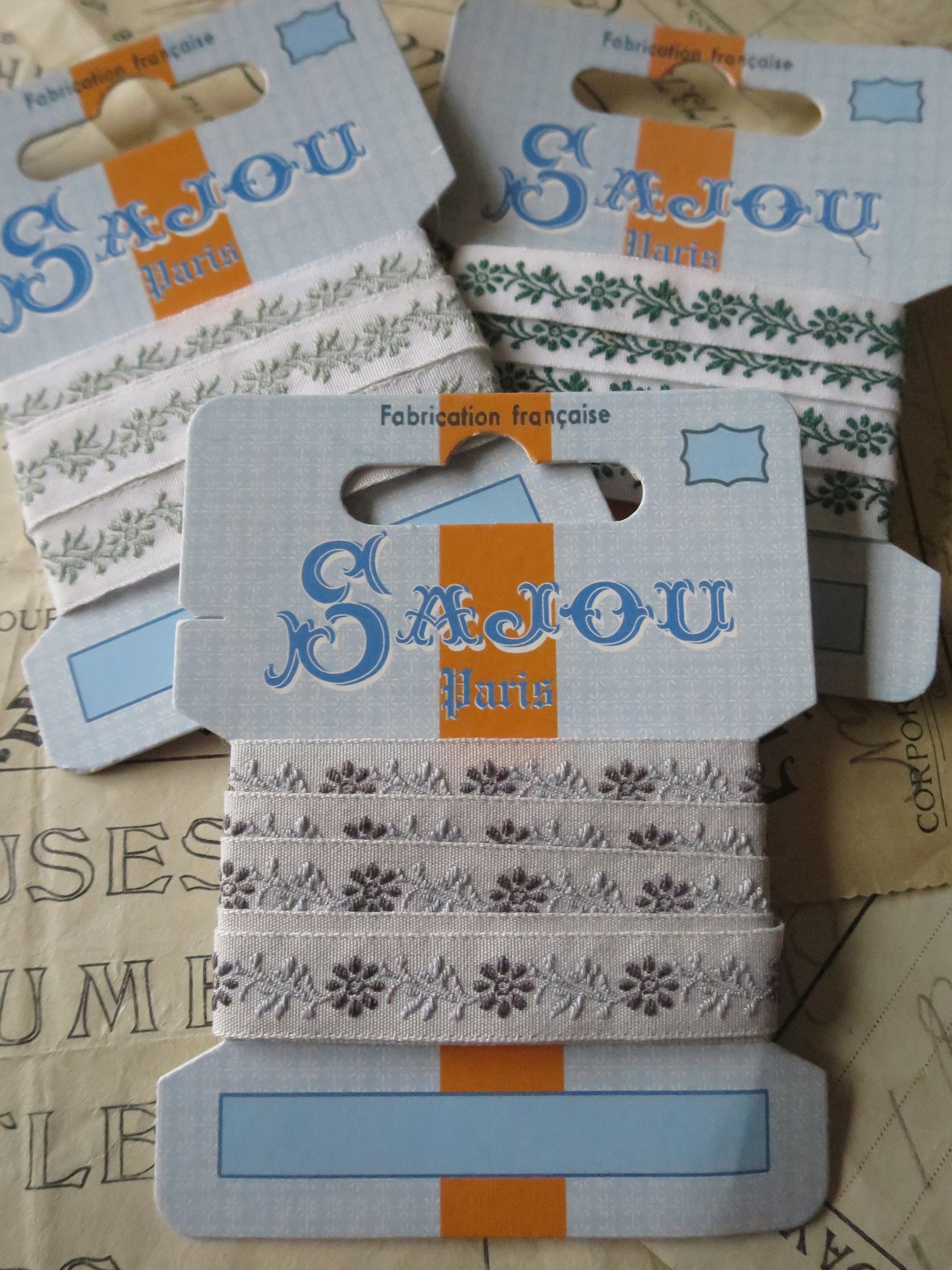 Sajou 12 mm Woven Comptoir Ribbon- Trailing Flower Motifs