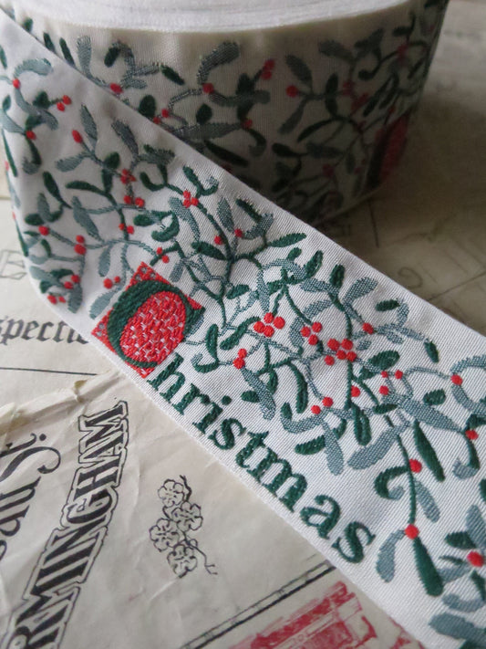Mistletoe & Berries Christmas Ribbon 40 mm Jacquard Woven Ribbon- White