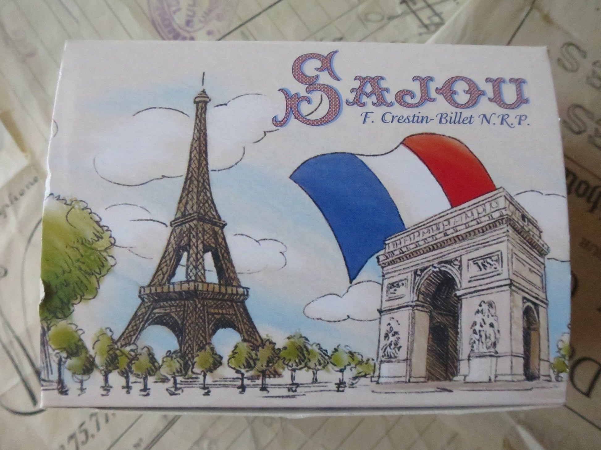 Sajou Gift Box 15 Mini Wooden Bobbin Spools