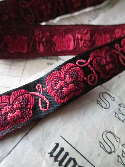 Pansies 18 mm Black Jacquard Woven Ribbon- Red & Black
