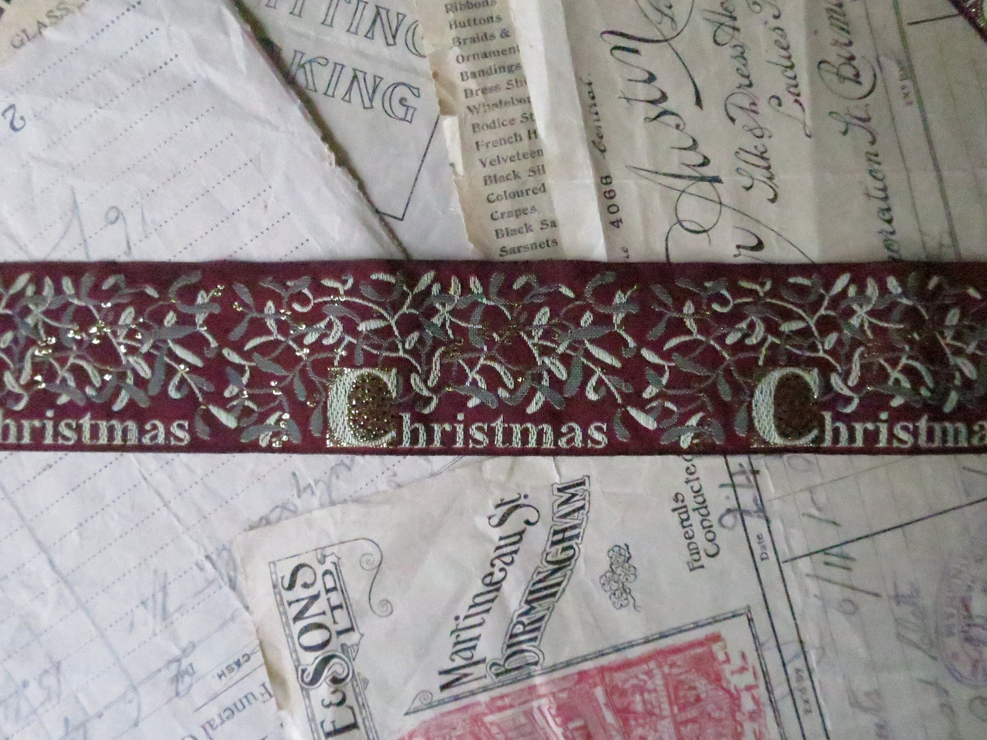 Mistletoe & Berries Christmas Ribbon 40 mm Jacquard Woven Ribbon- Red and Gold