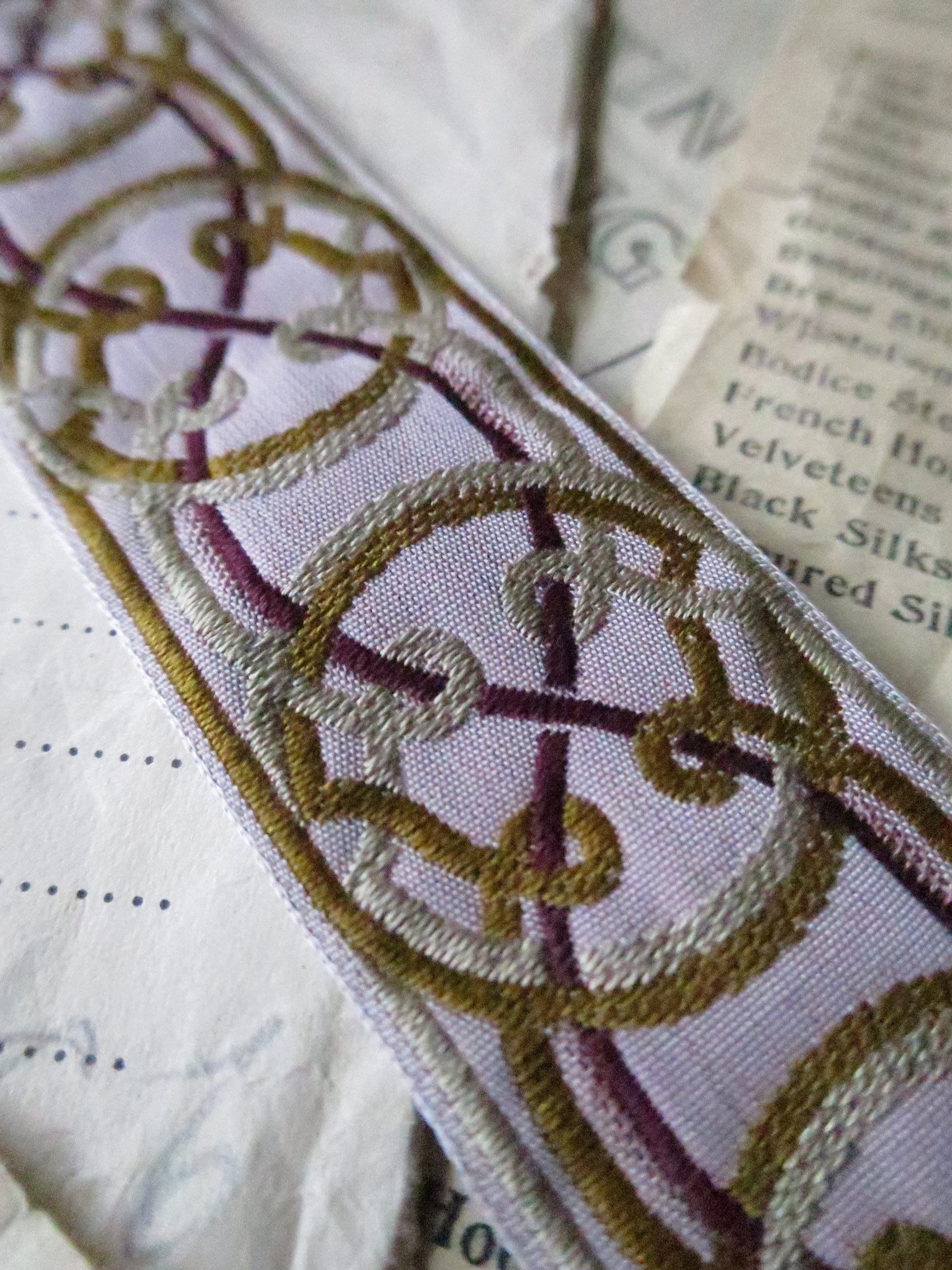 Celtic Knots- Grey & Maroon- 32 mm Jacquard Woven Ribbon