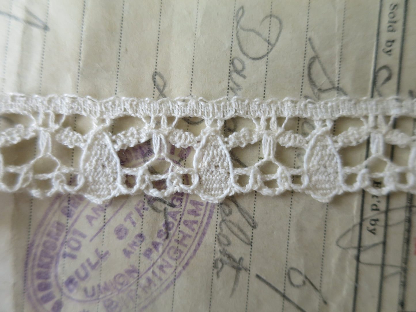 Ecru English Nottingham Cluny Lace- Teardrops- 2 cm