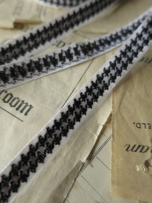 Pepita Check 10 mm Jacquard Woven Ribbon- Black & White