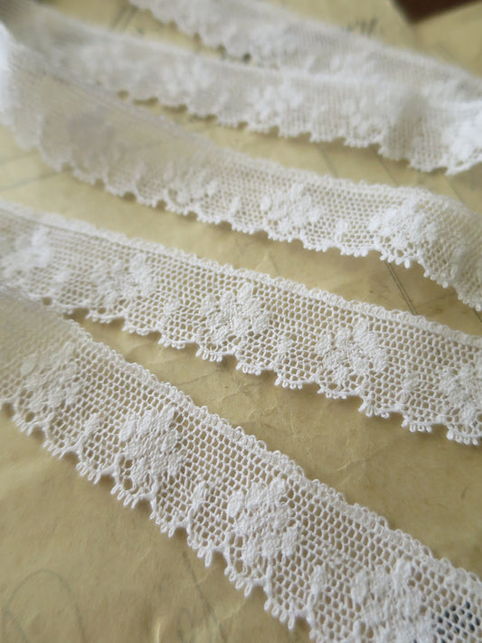 White English Nottingham Lace- Diamond Spots- 1.7 cm