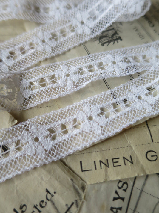 White English Nottingham Lace- Floral & Openwork Point Lace- Insertion- 1.7 cm