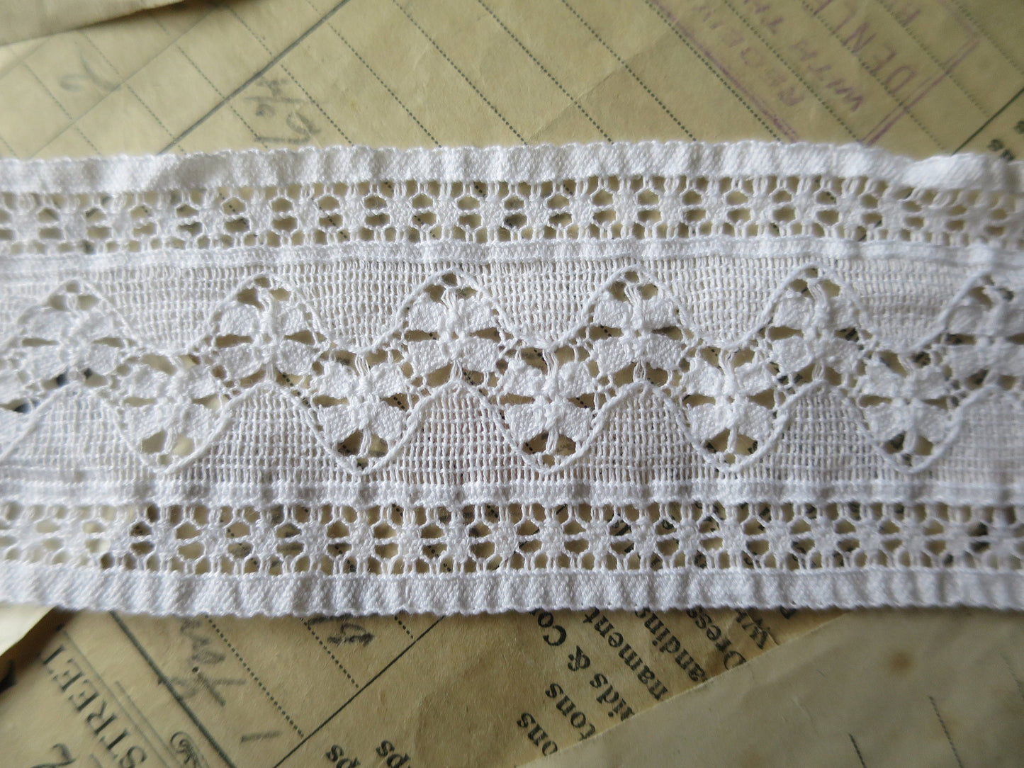 White English Nottingham Lace- Floral Waves- Insertion- 4.5 cm