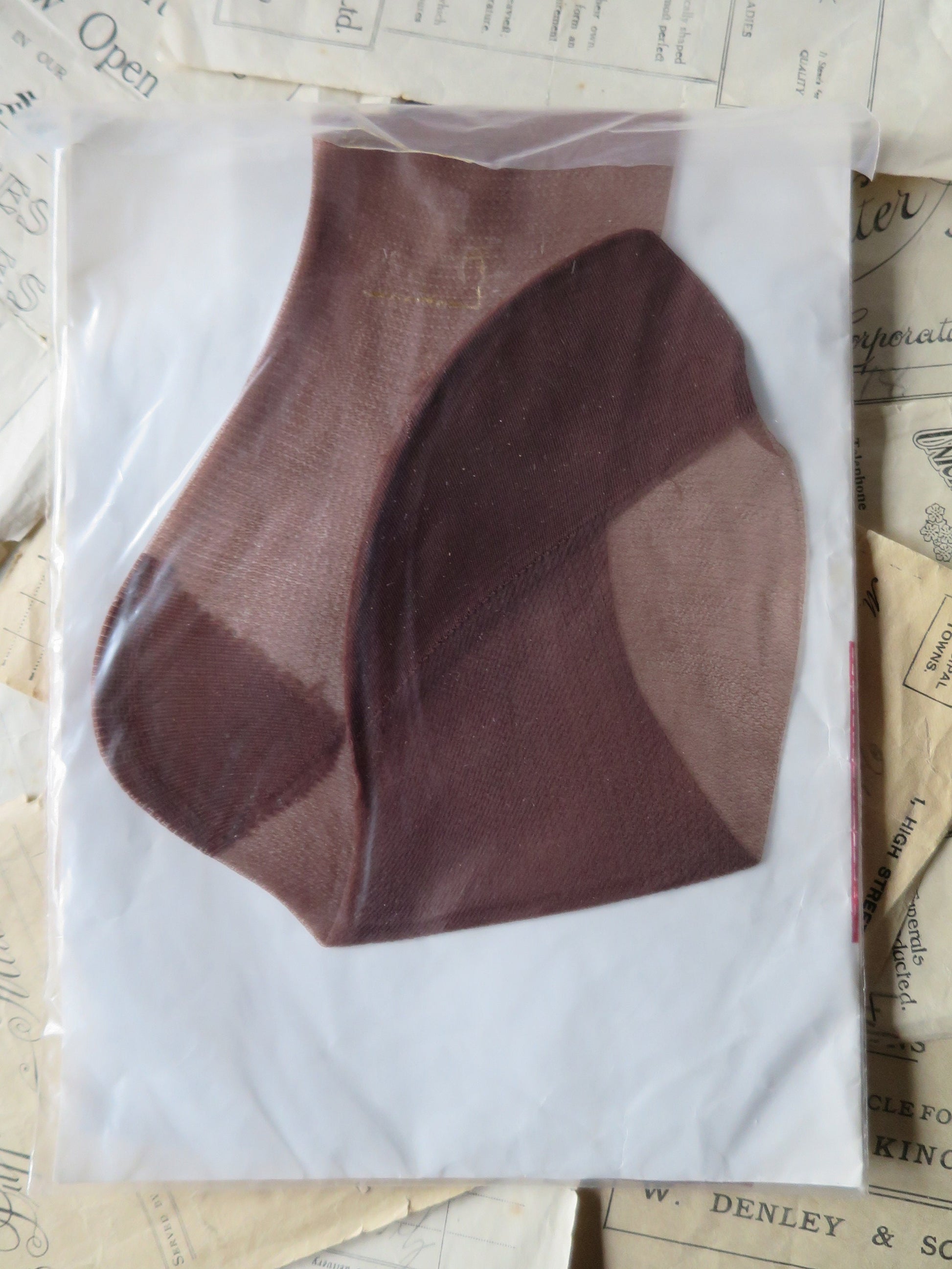 Vintage 1960's Unused Burlacade Saville Row Seam Free Micromesh Nylon Stockings-Size 9.5