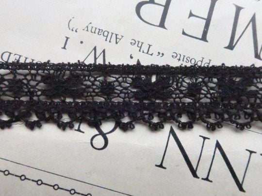 Black English Nottingham Lace- Bows Guipure- 1.7 cm