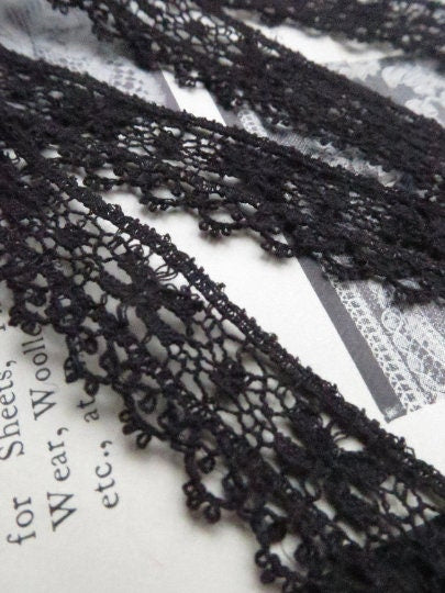 Black English Nottingham Lace- Bows Guipure- 1.7 cm