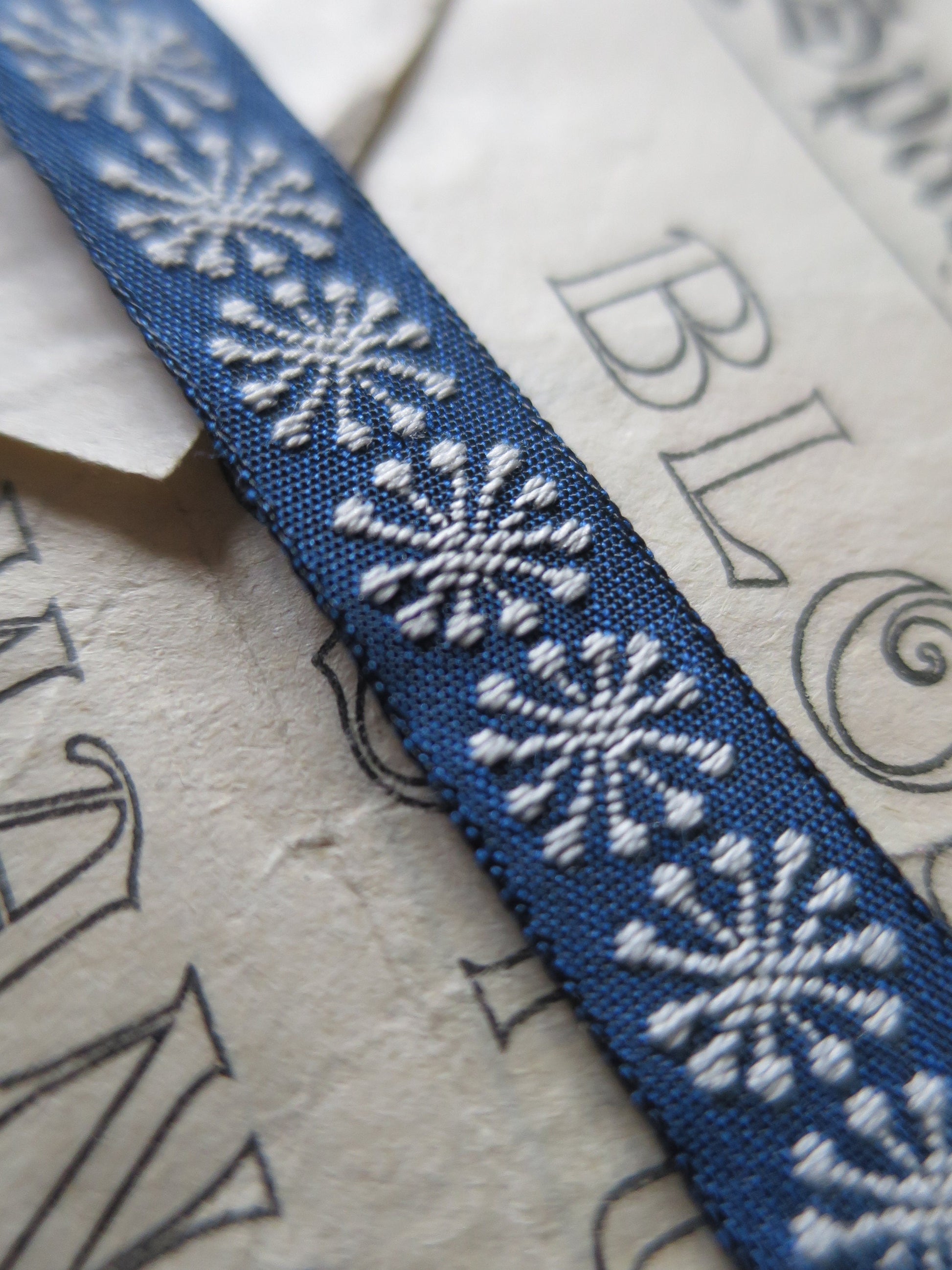 Atomic Dandelion 10 mm Jacquard Woven Ribbon