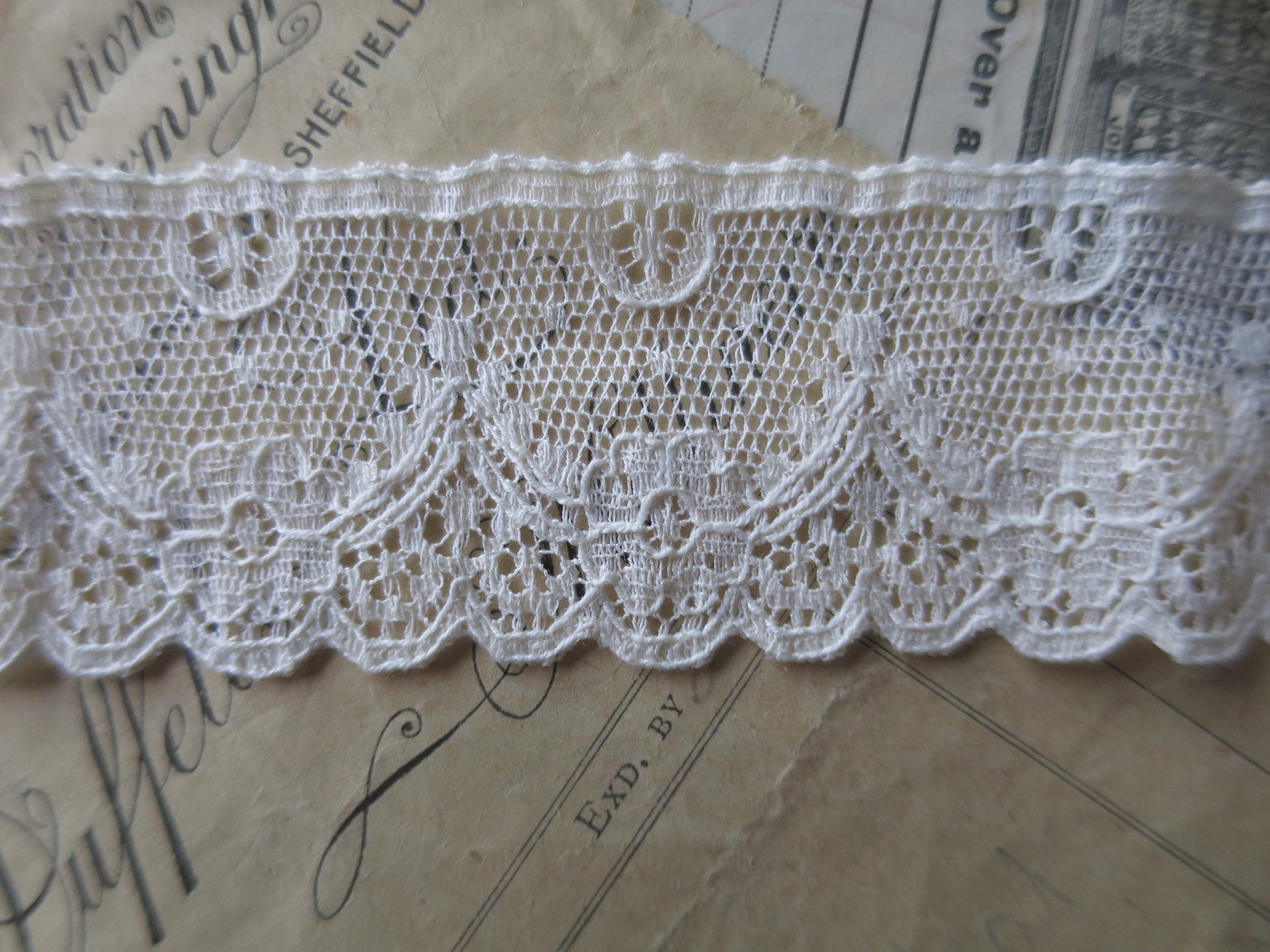 Ecru English Nottingham Point Lace- Diamond & Floral Point Lace- 3.5 cm