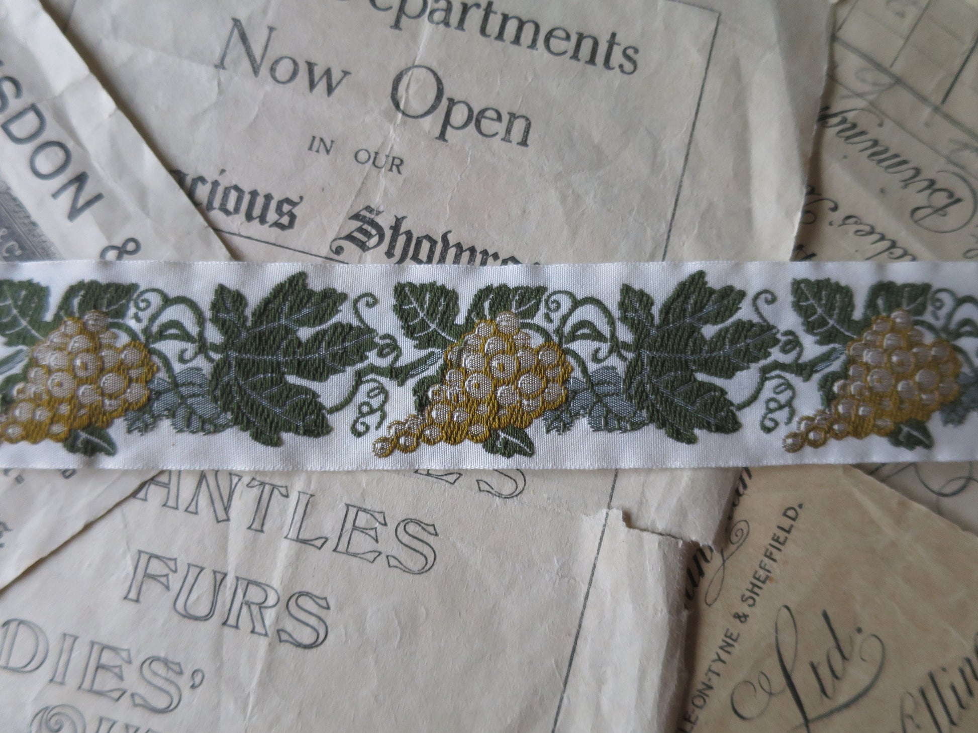 Grapevines 32 mm Jacquard Woven Ribbon- Golden Grapes