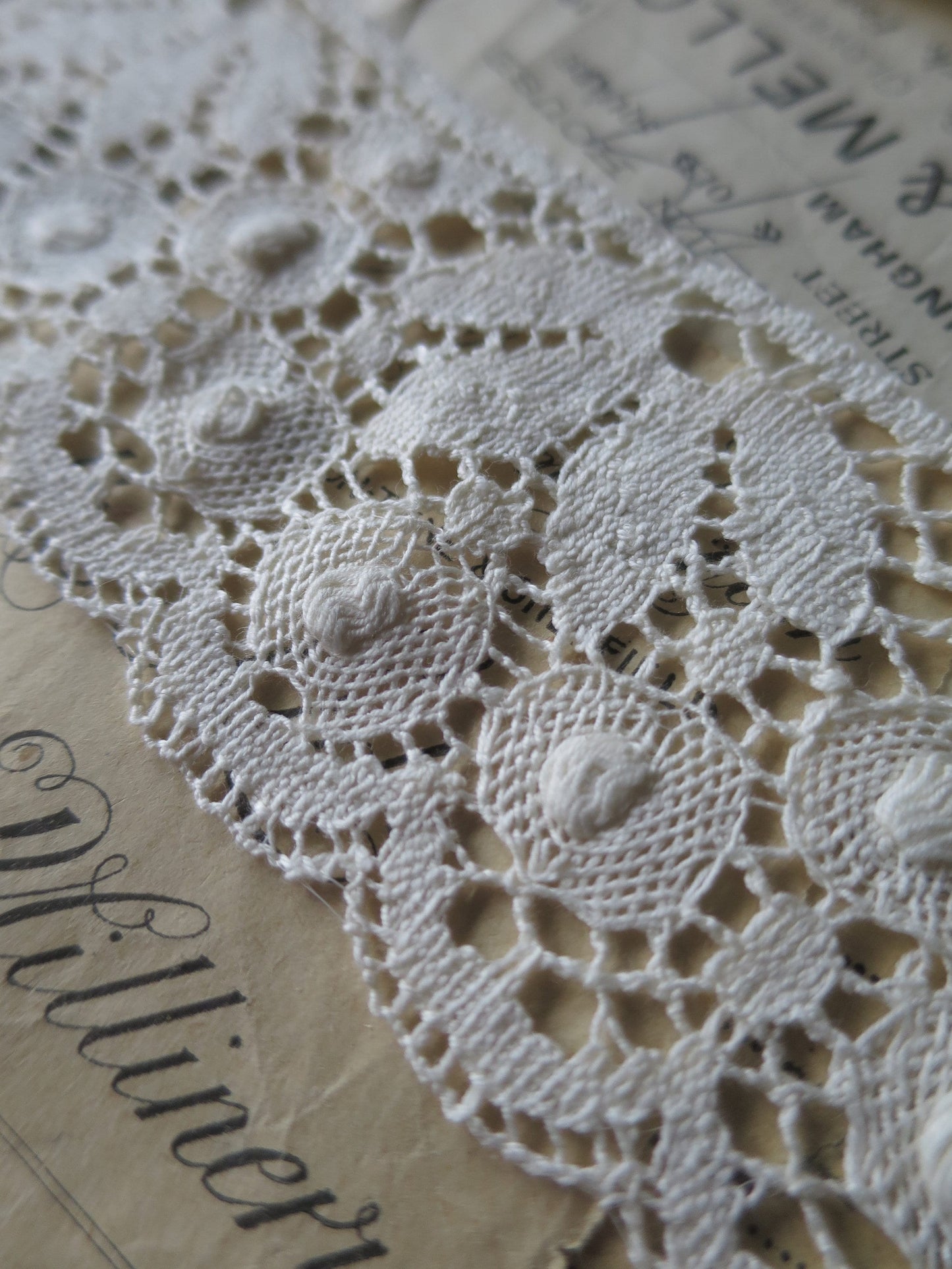 Ecru English Nottingham Cluny Lace- Torchon Cherries- 6 cm