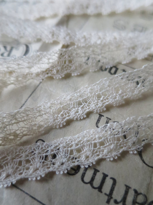 Ecru English Nottingham Lace- Delicate Lace- 1.2 cm