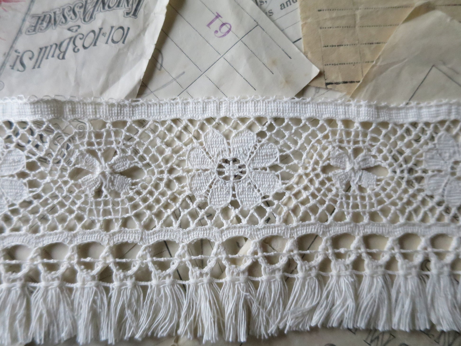 Ecru English Nottingham Cluny Lace- Fringed Torchon- 8.7 cm