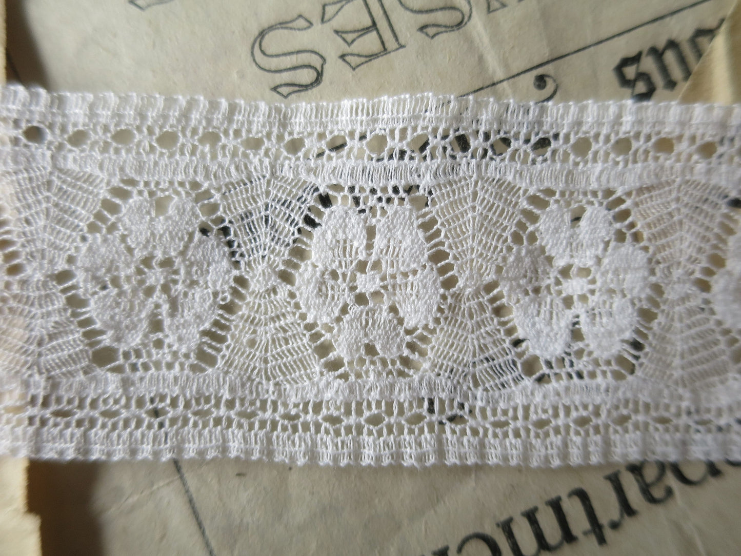 Off White English Nottingham Lace- Fine Floral Torchon- Insertion- 3.5 cm