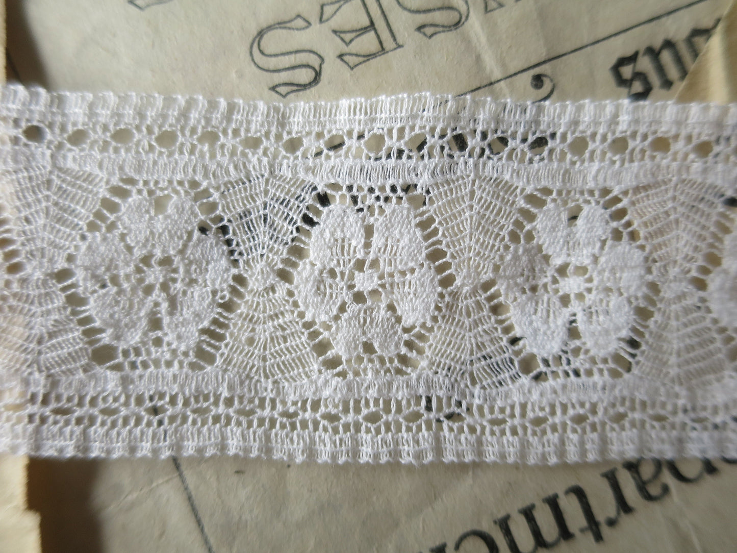 Off White English Nottingham Lace- Fine Floral Torchon- Insertion- 3.5 cm