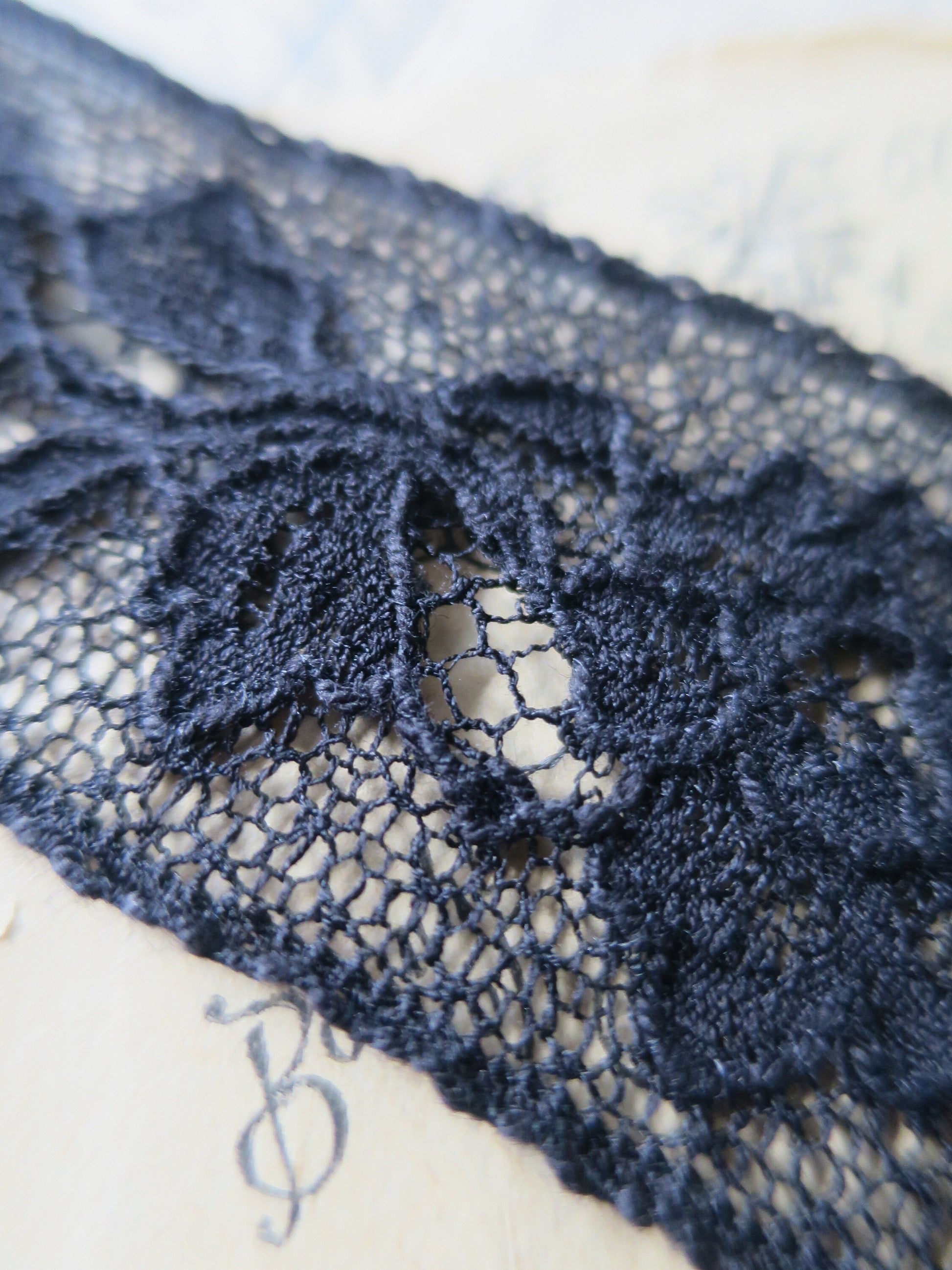 Black English Nottingham Lace- Alencon Flowers- Insertion- 3.5 cm