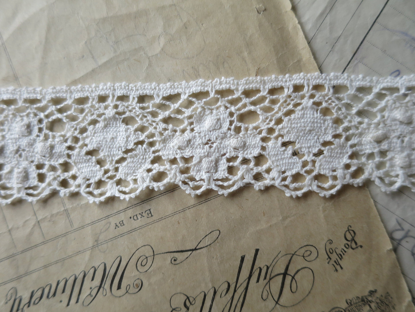 Ecru English Nottingham Cluny Lace- Diamond & Raised Spots Torchon Guipure - 4.3 cm