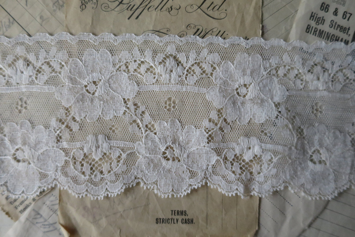 Ecru English Nottingham Lace- Roses- Galloon- 9.5 cm