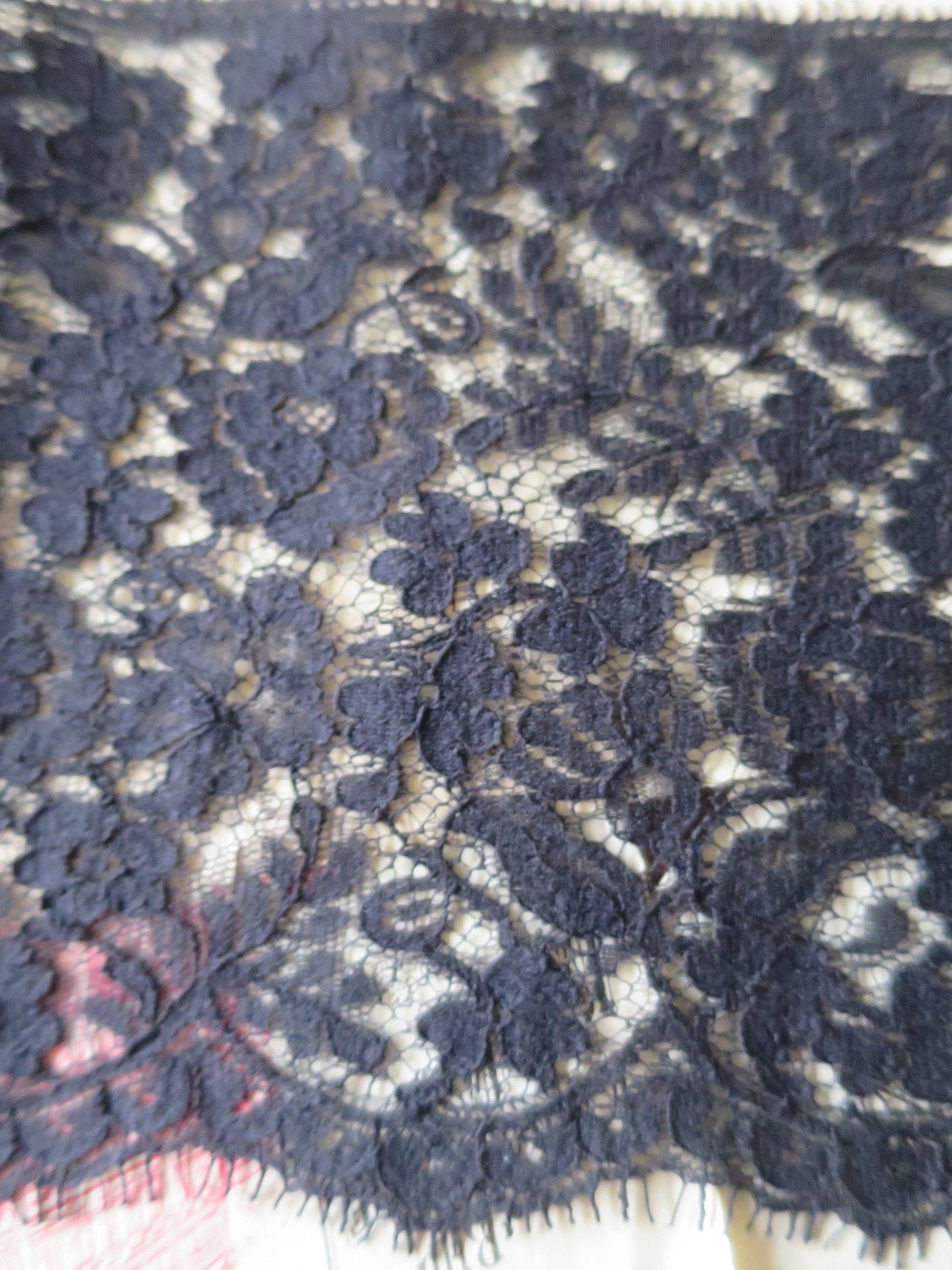 Black English Nottingham Lace- Floral Honiton - 16 cm