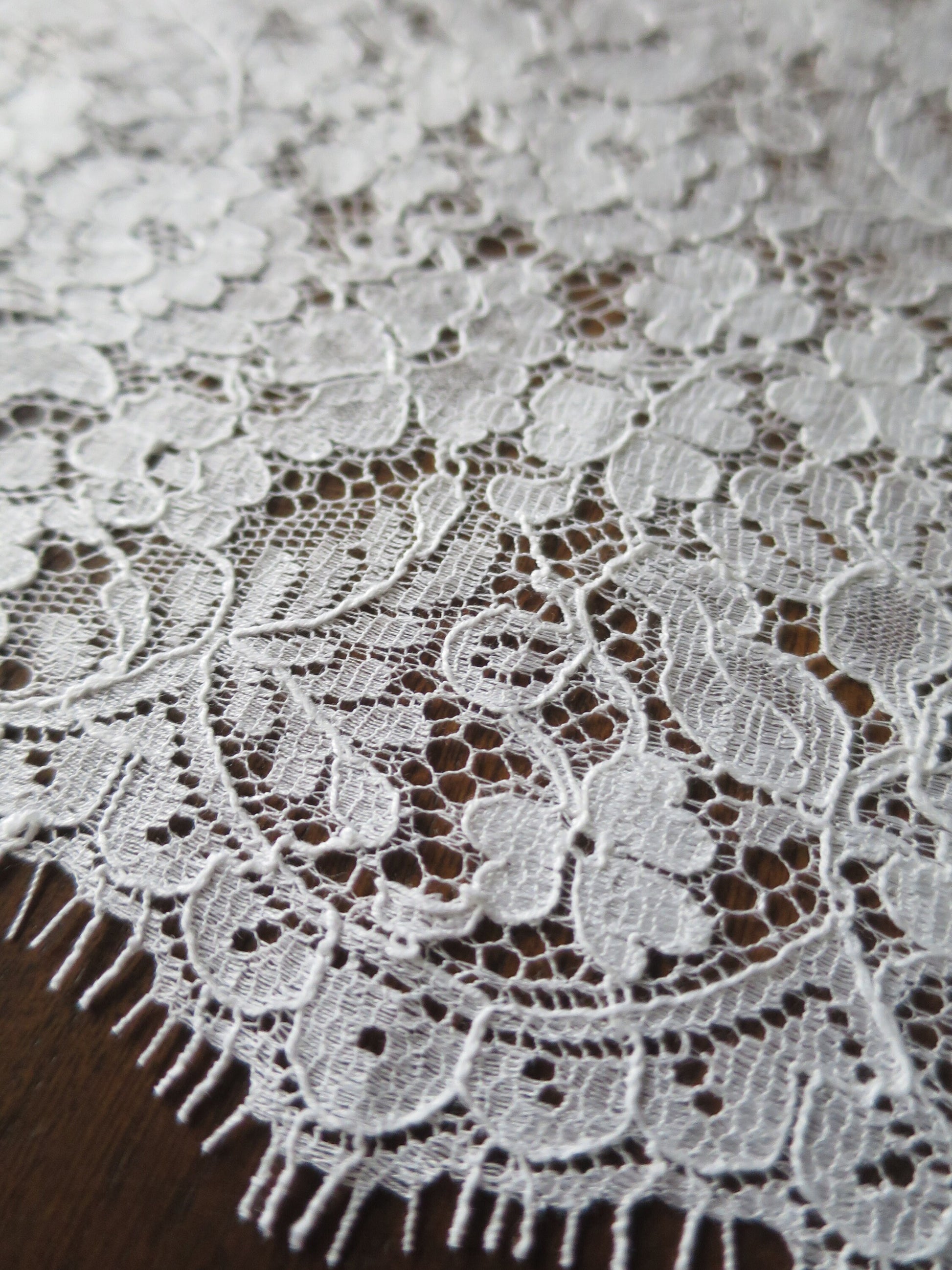 White English Nottingham Lace- Floral Honiton- 30 cm