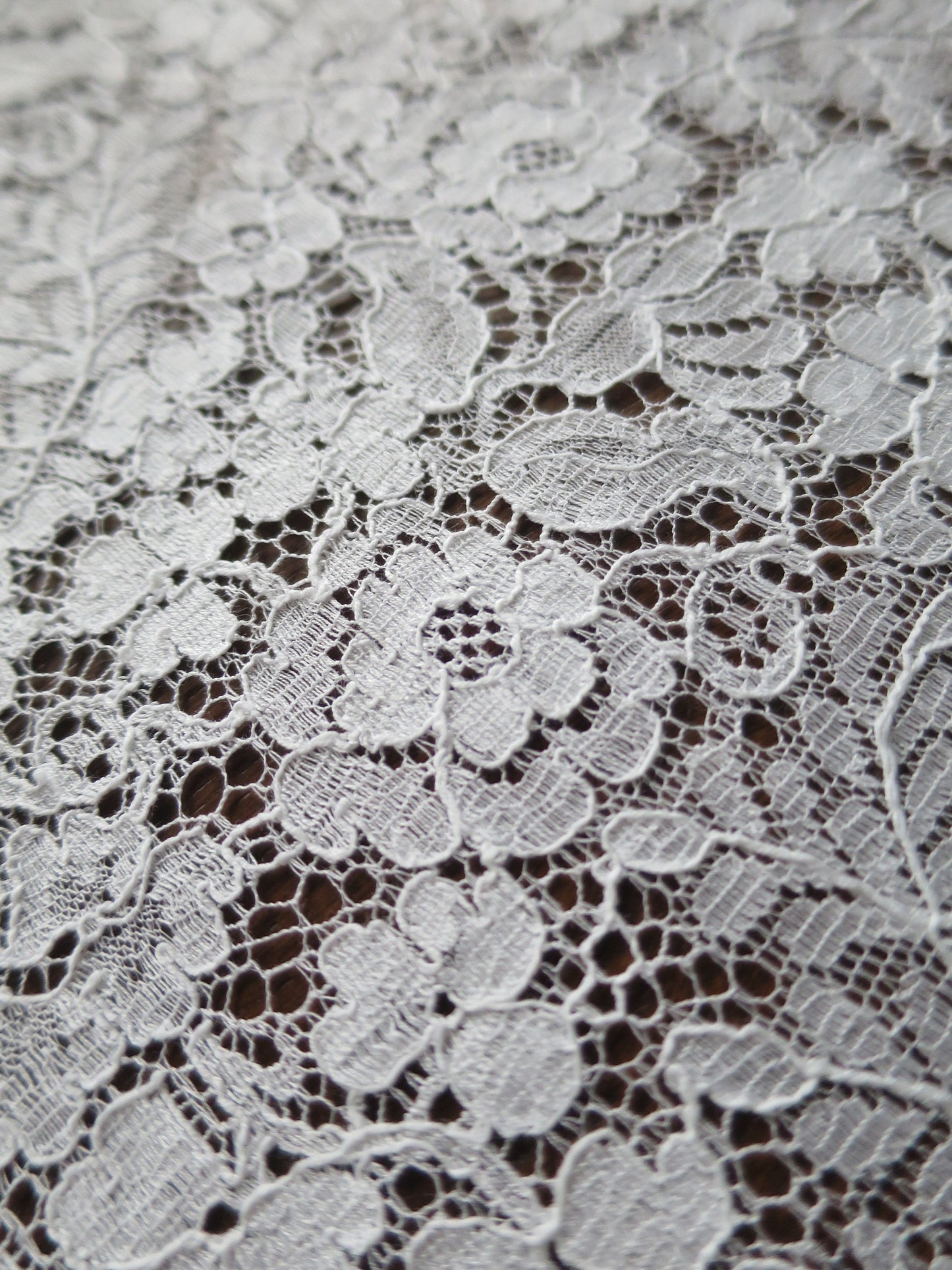 White English Nottingham Lace- Floral Honiton- 30 cm