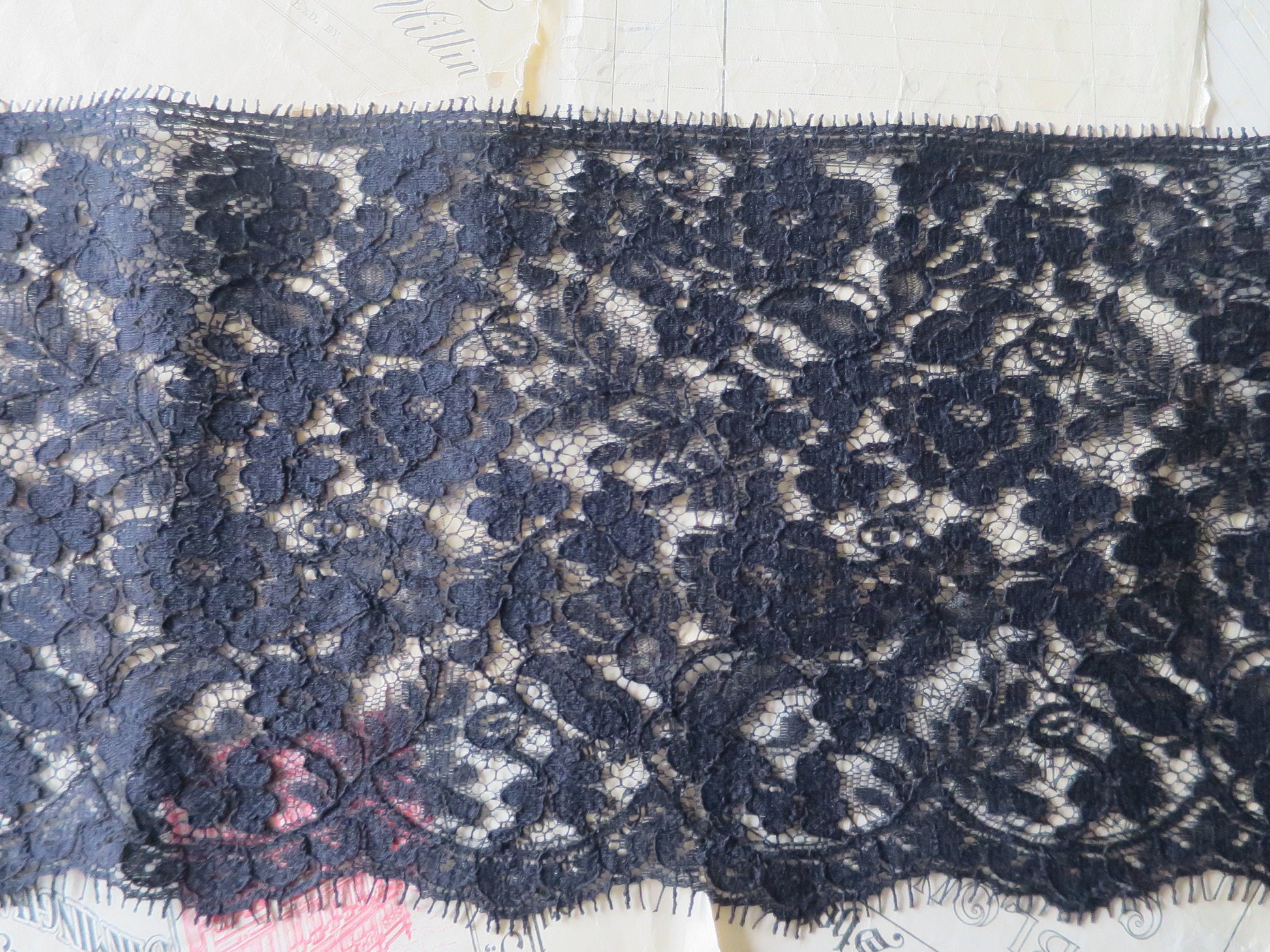 Black English Nottingham Lace- Floral Honiton - 16 cm