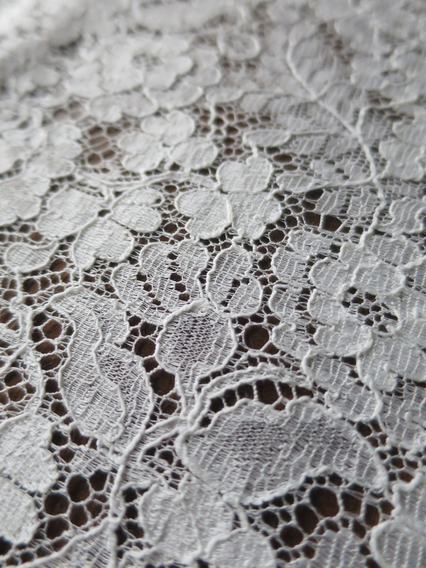 White English Nottingham Lace- Floral Honiton- 30 cm