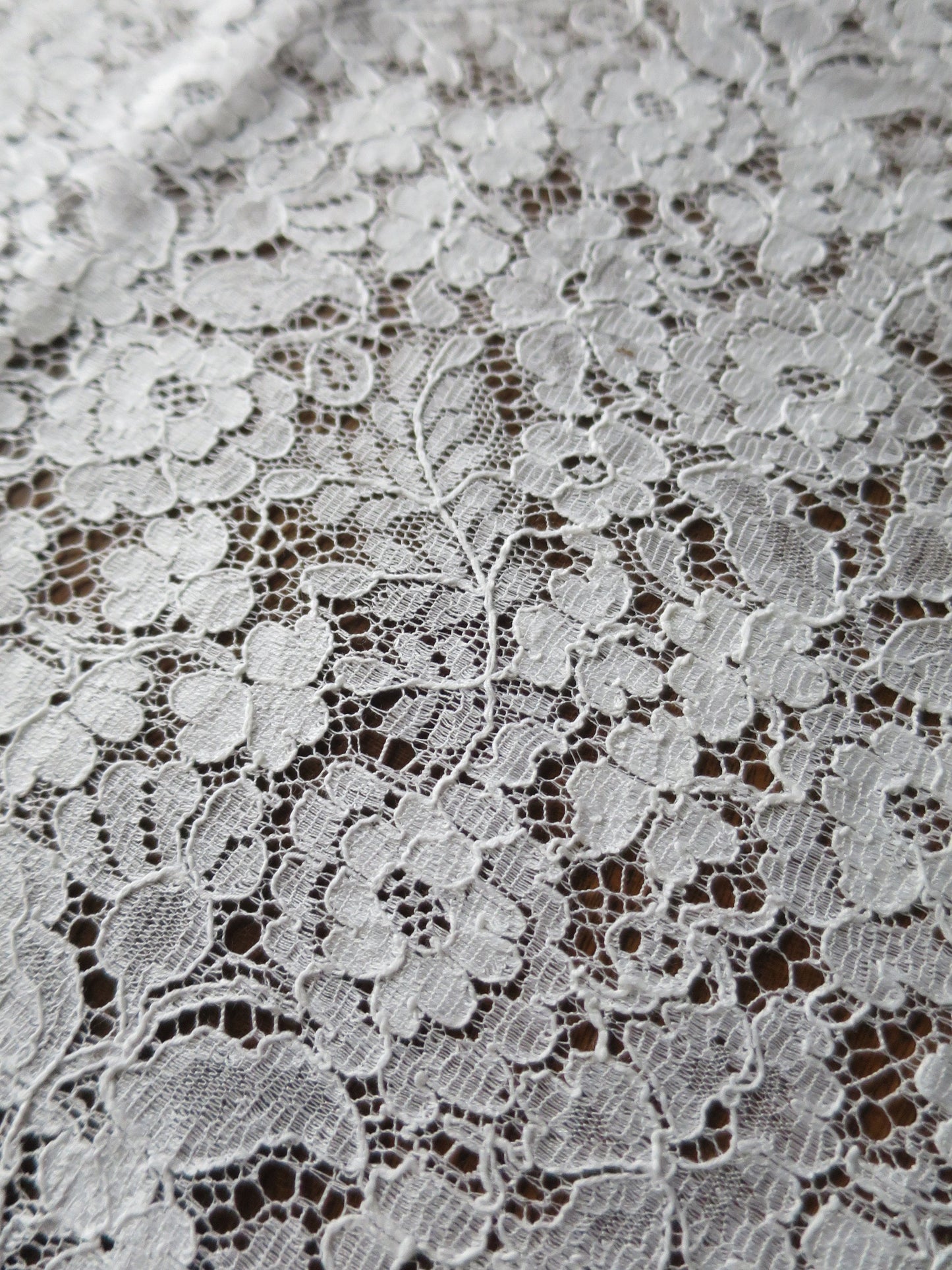 White English Nottingham Lace- Floral Honiton- 30 cm Sold by the Half Meter