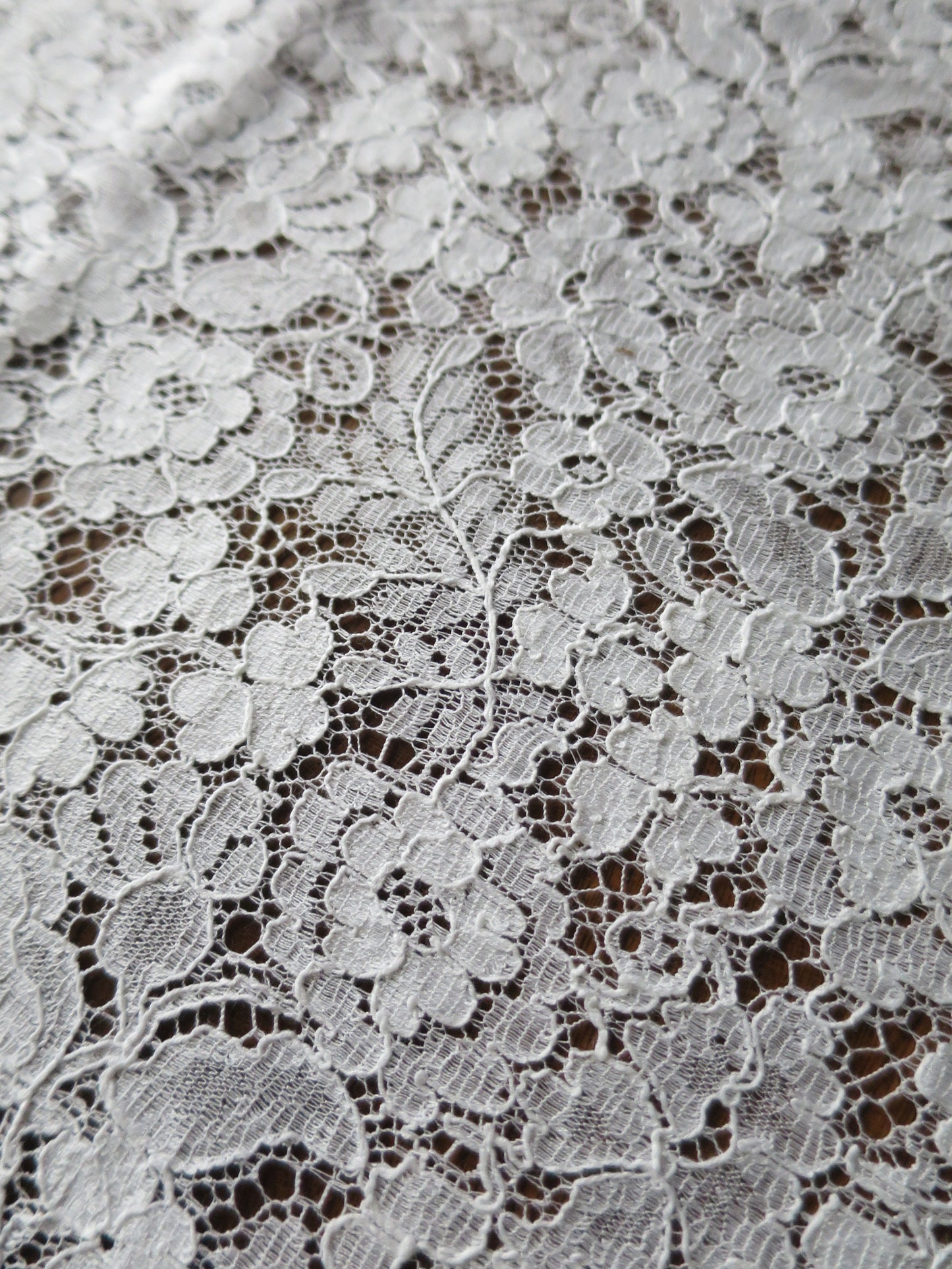 White English Nottingham Lace- Floral Honiton- 30 cm