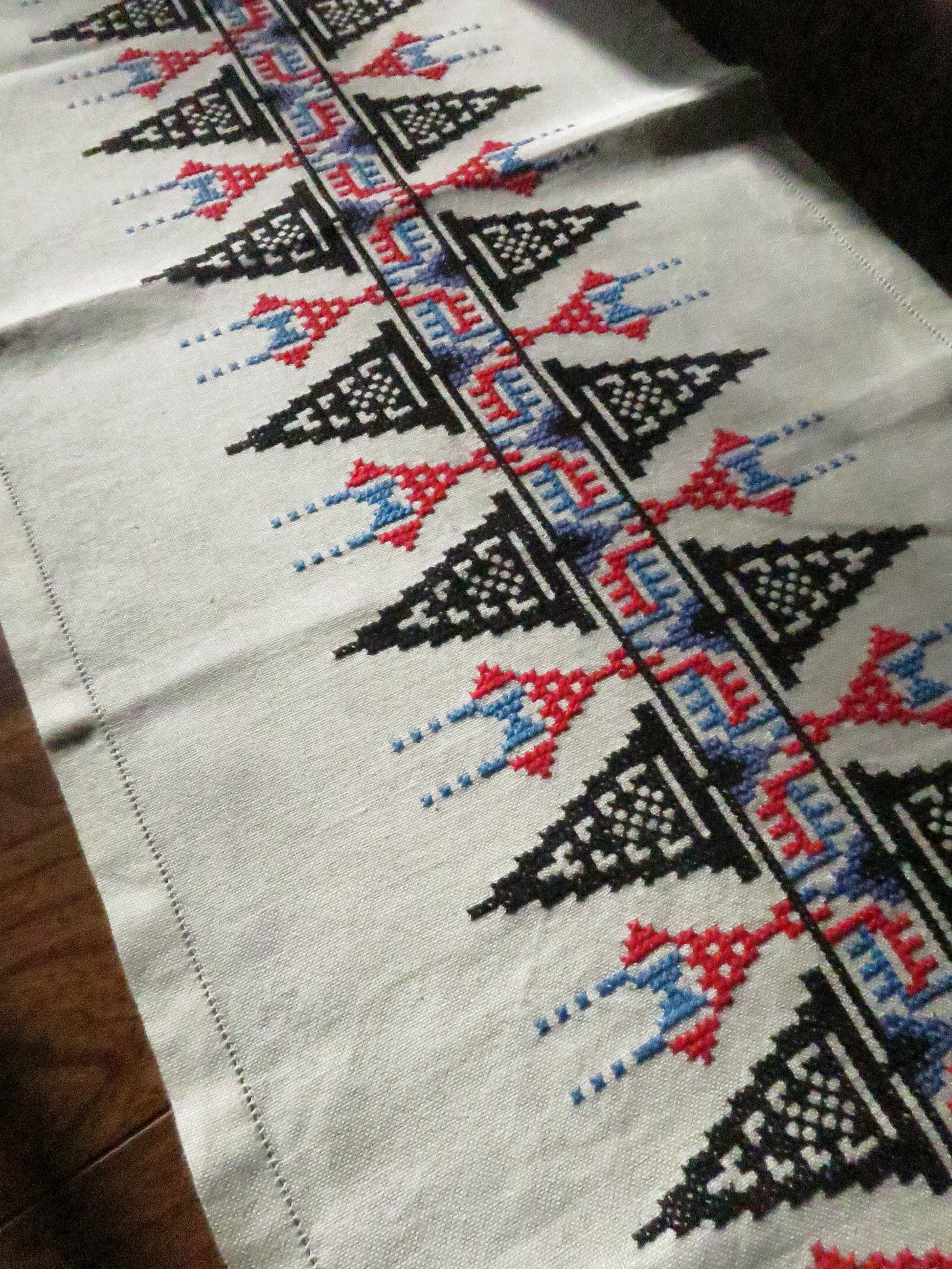Vintage Linen Table Runner- Vibrant Cross Stitch Hand Embroidery