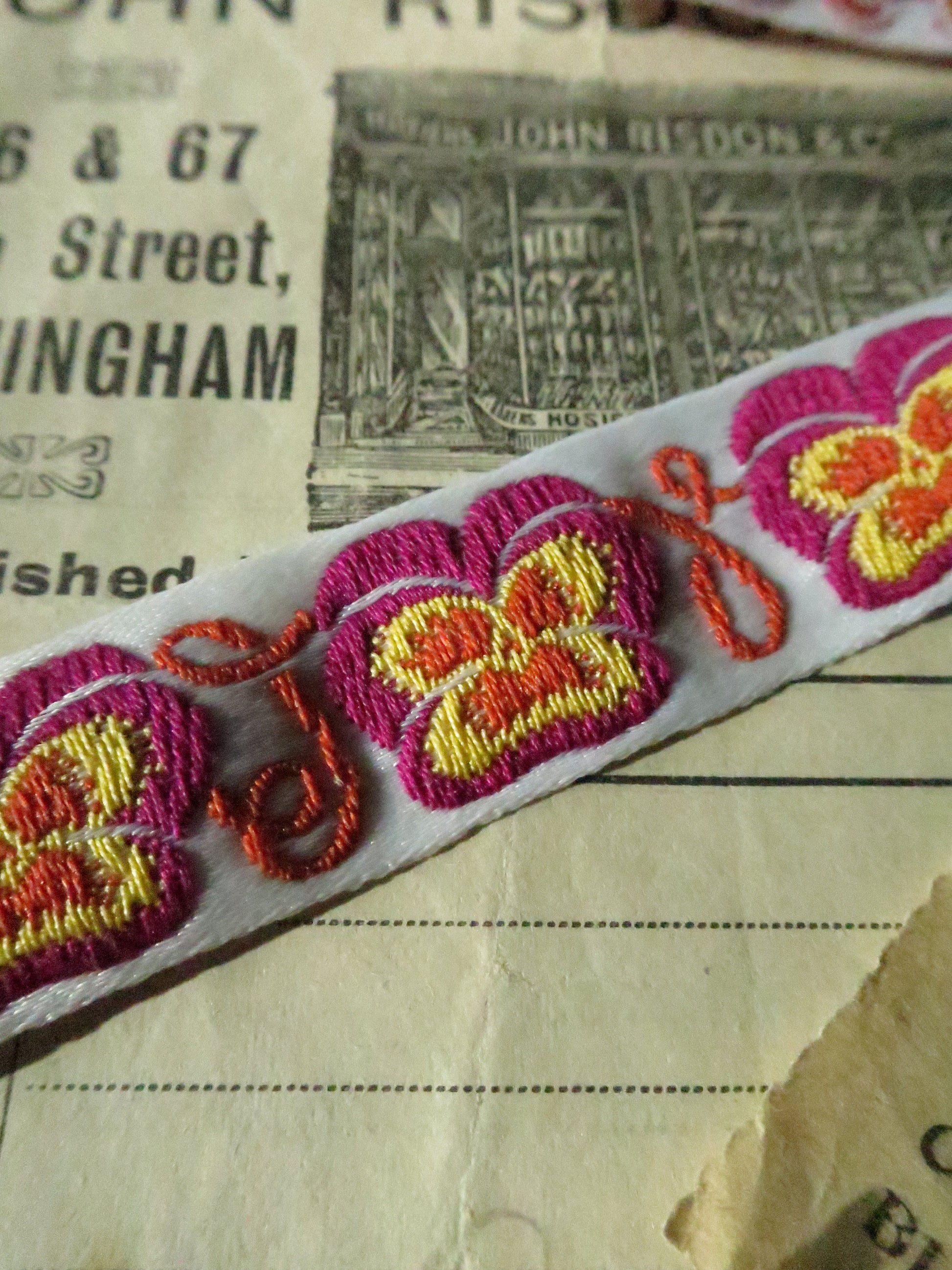 Pansies 18 mm White Jacquard Woven Ribbon- White & Bright