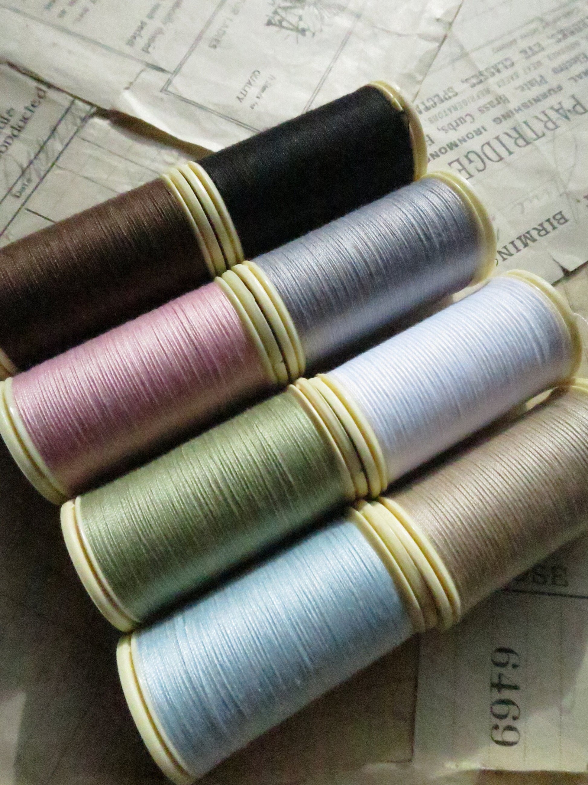 Sajou Fil au Chinois Polyvalent Polyester Sewing Thread Boxed Set