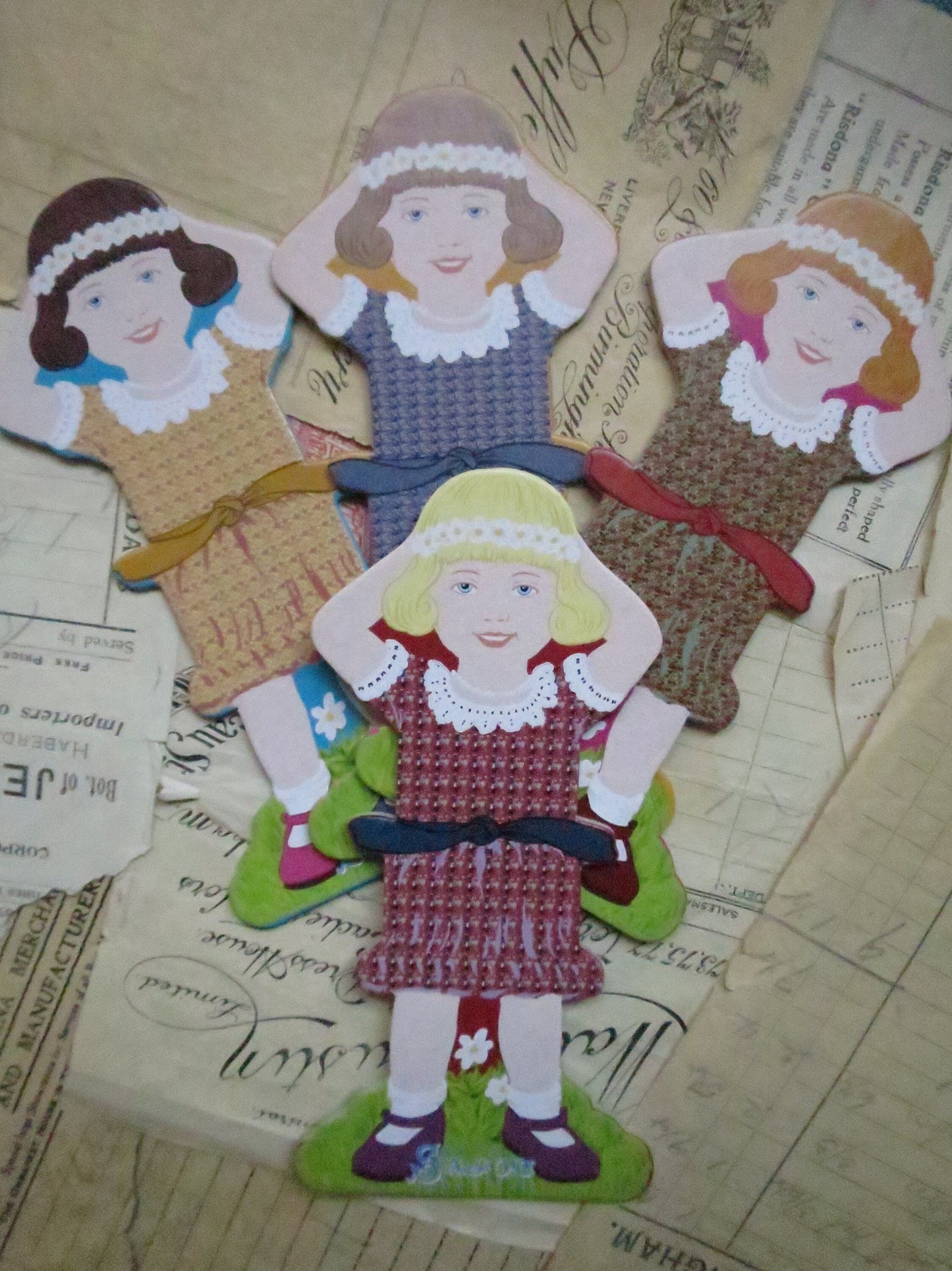 Sajou Little Girl Thread & Ribbon Cards- Family 3