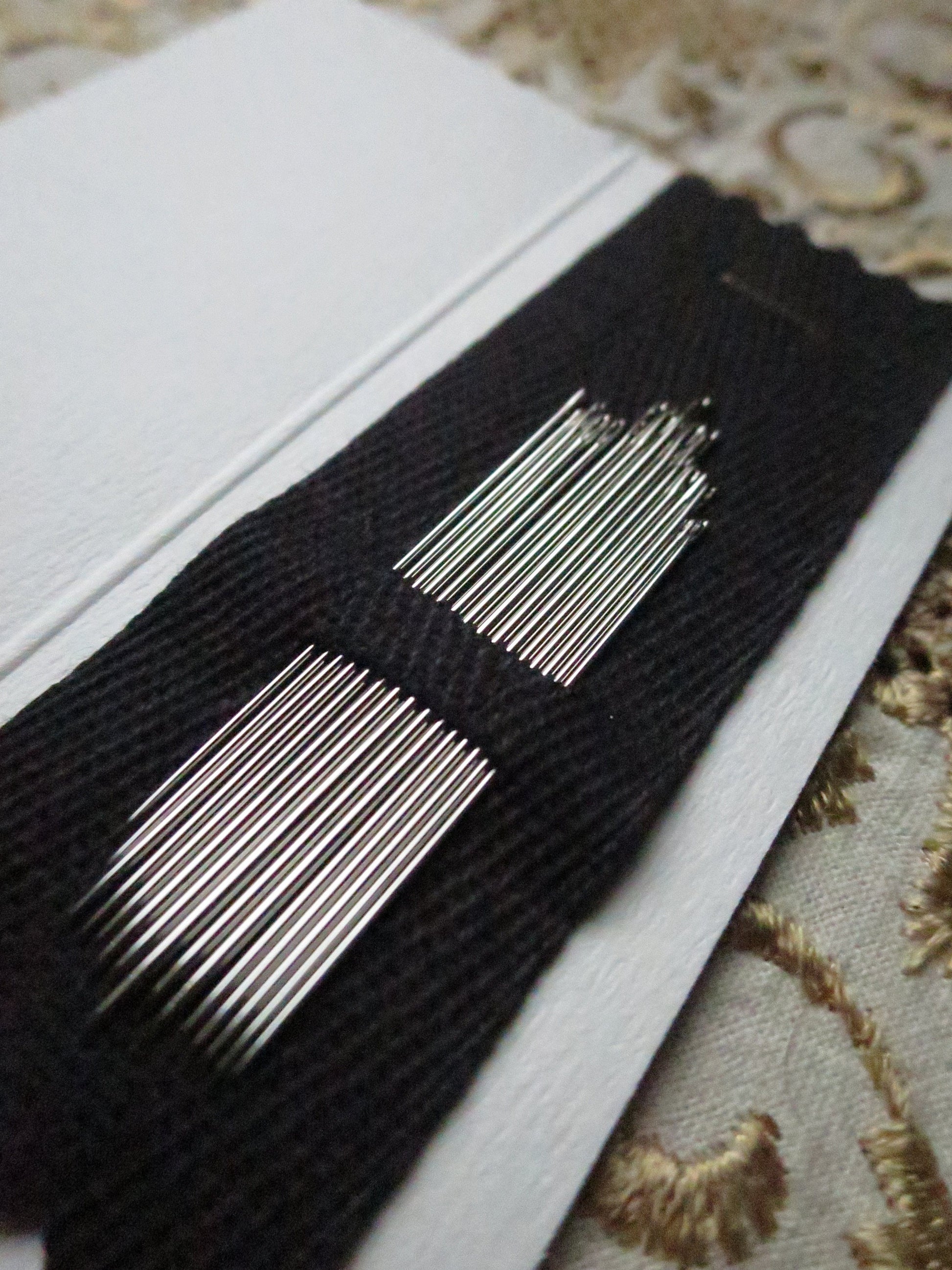 Sajou Booklet- 15 Assorted Milliner Needles