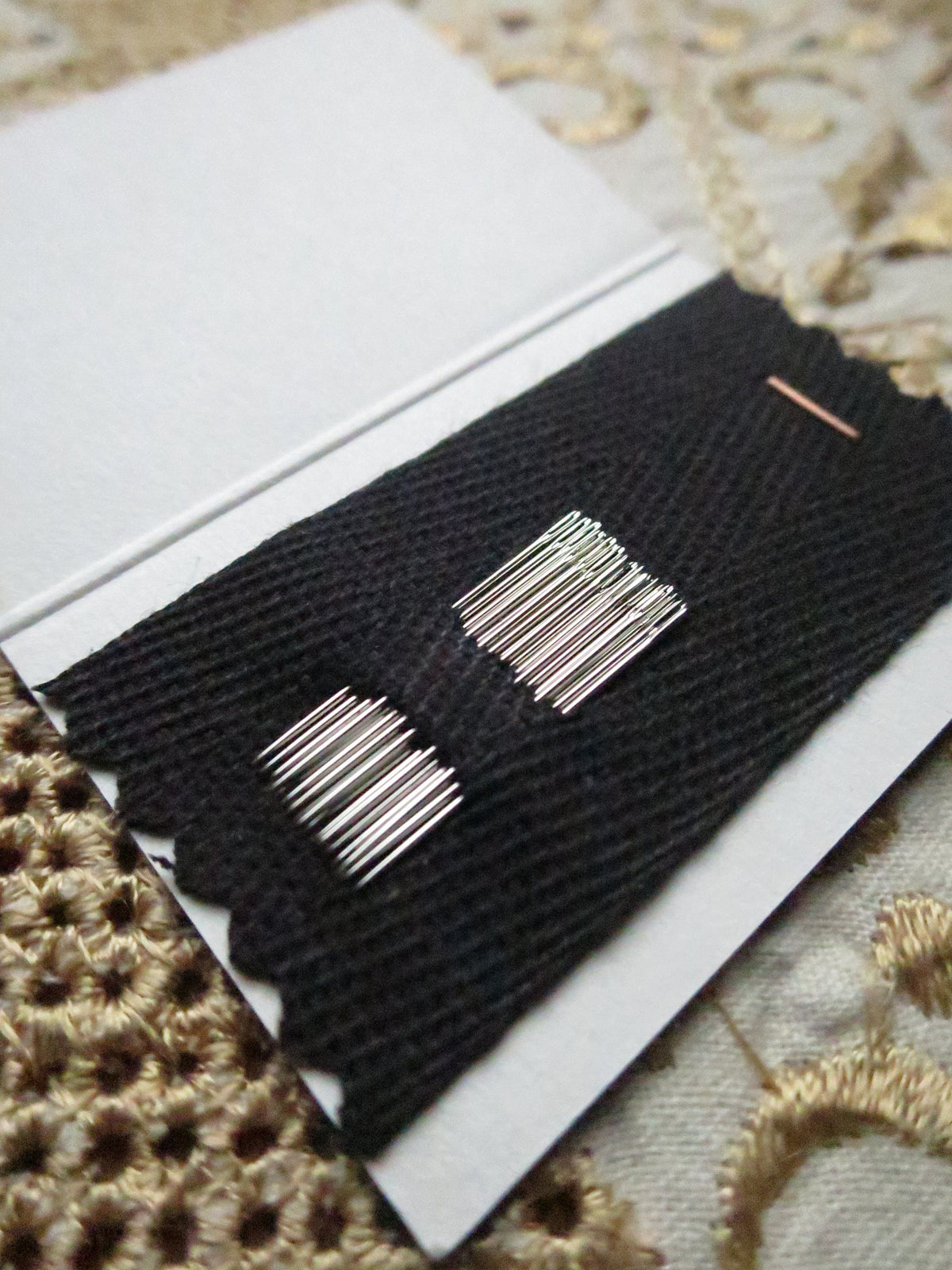 Sajou Booklet- 6 Special Felt Needles