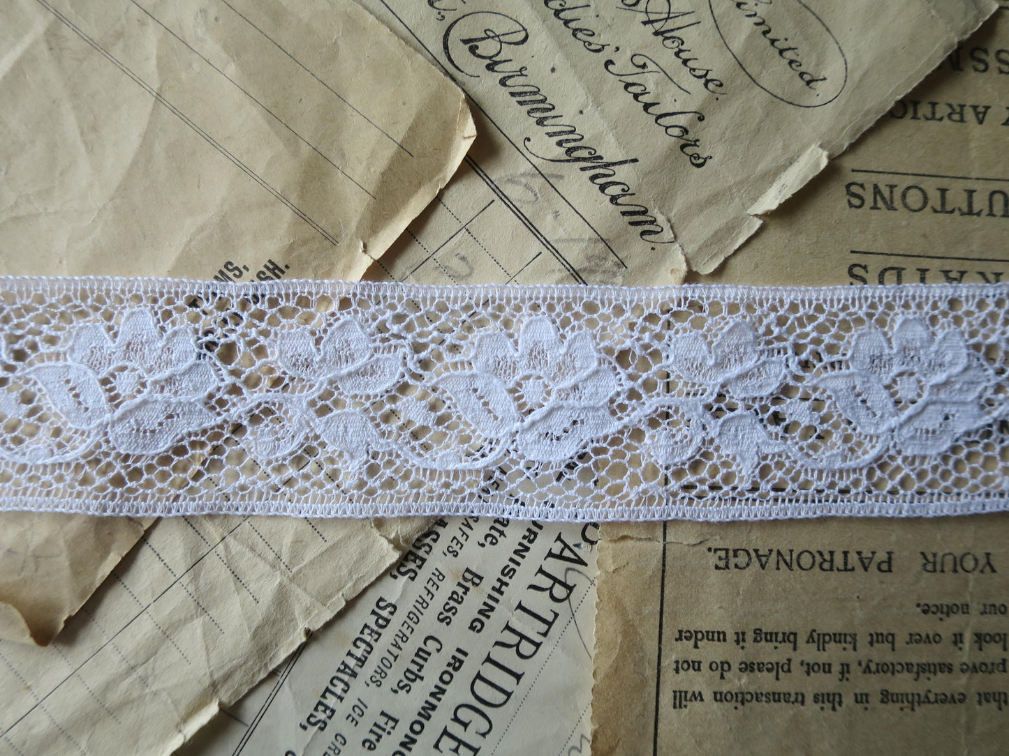 White English Nottingham Lace- Raised Floral Guipure- Insertion- 3.5 cm