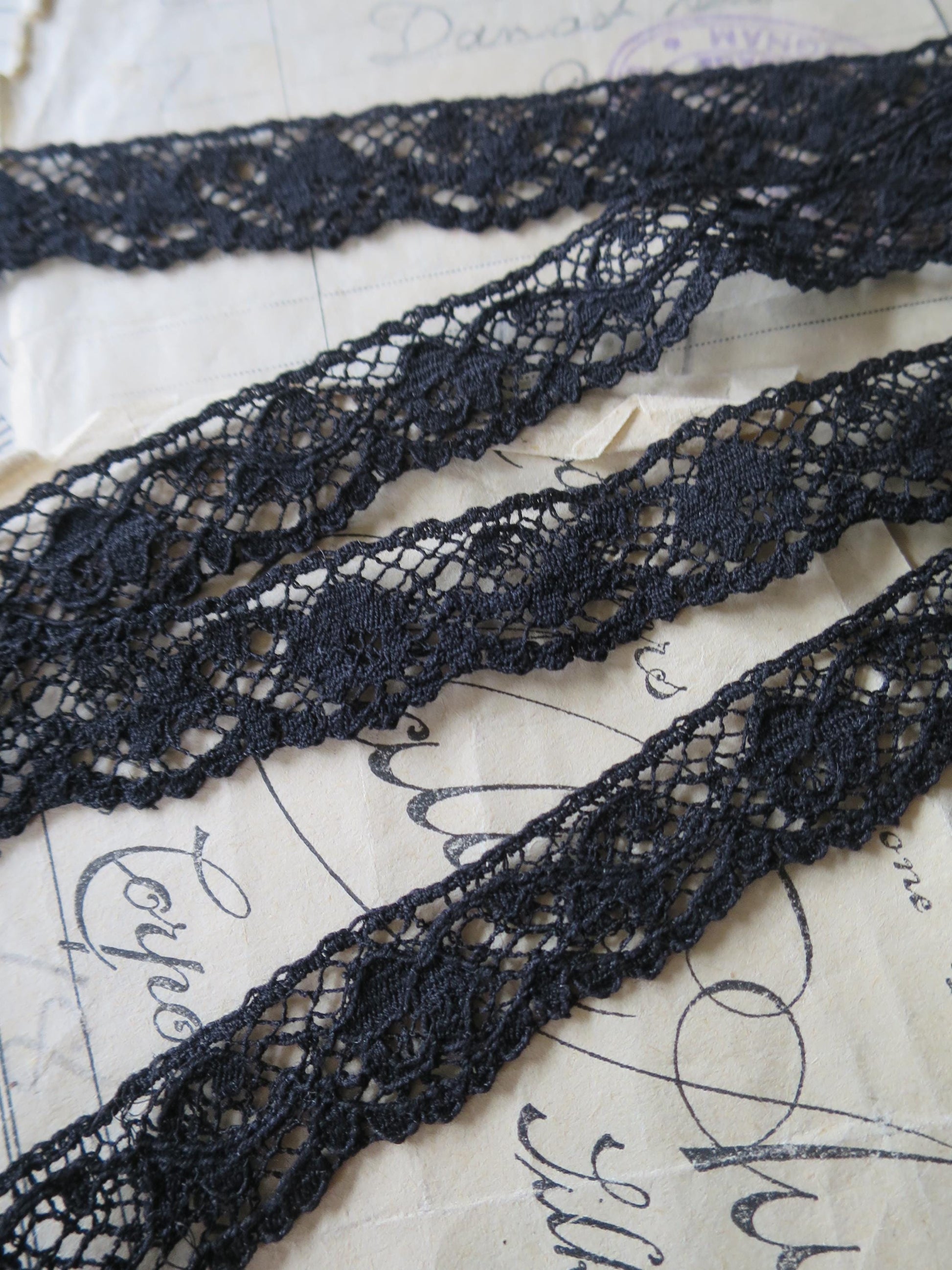 Black English Nottingham Lace- Scalloped Raised Floral Guipure- 1.8 cm