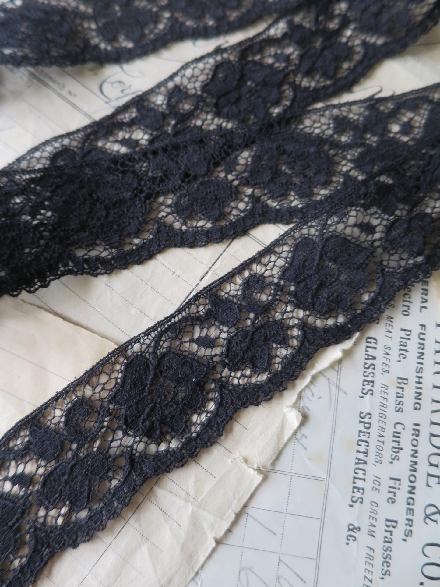 Black English Nottingham Lace- Scalloped Raised Floral Guipure- 3.5 cm