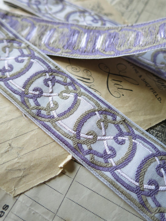 Celtic Knots 32 mm Jacquard Woven Ribbon- Green & Violet