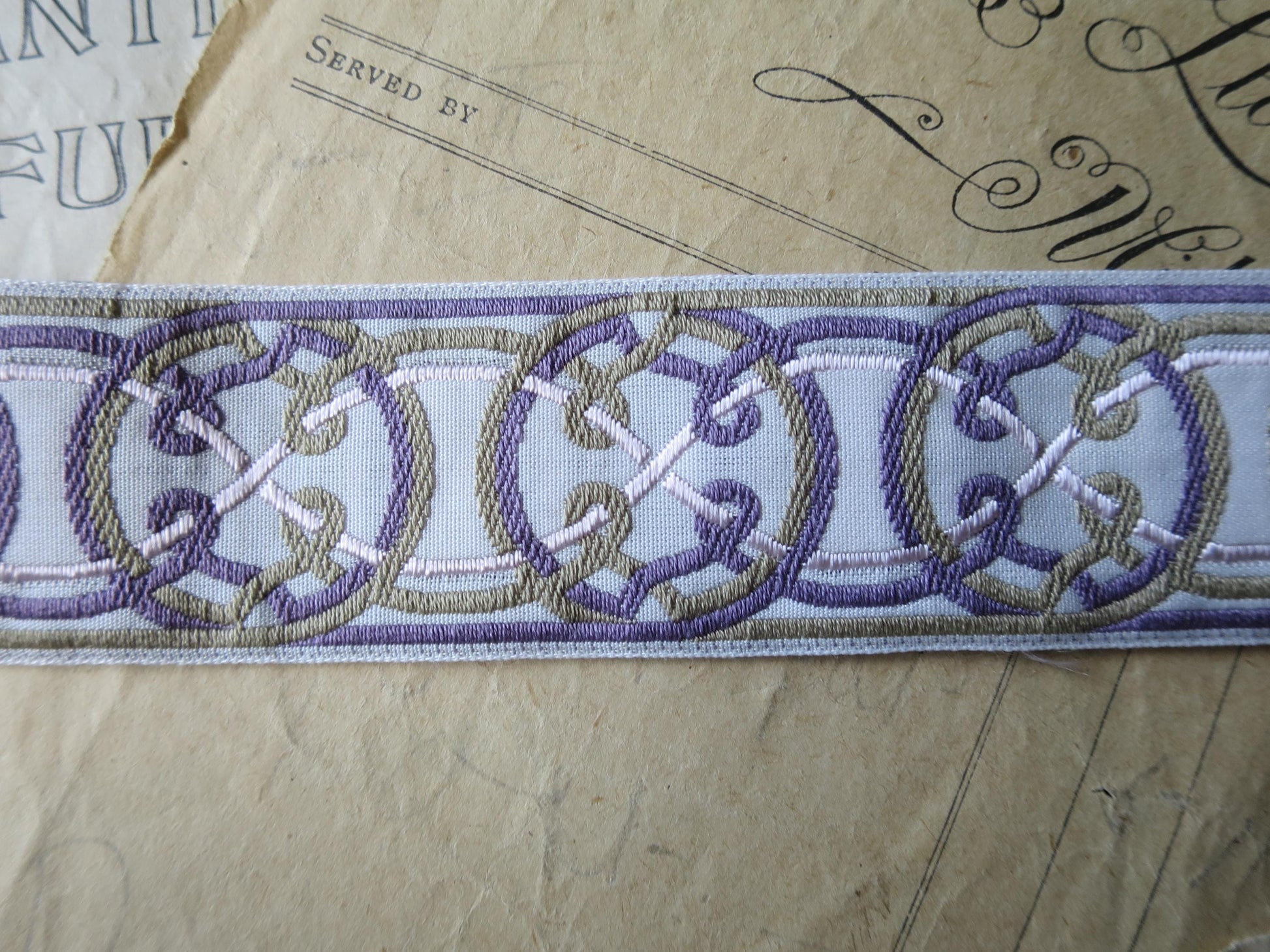 Celtic Knots 32 mm Jacquard Woven Ribbon- Green & Violet