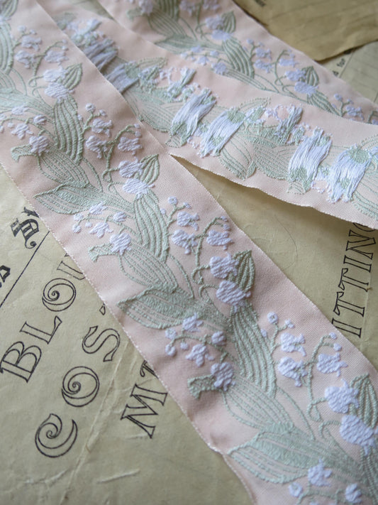 Lily of the Valley 40 mm Jacquard Woven Ribbon- Shell Pink