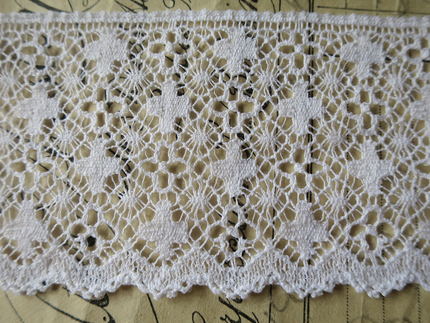 White English Nottingham Lace- Liturgical Ecclesiastical- Cutwork- 5.5 cm