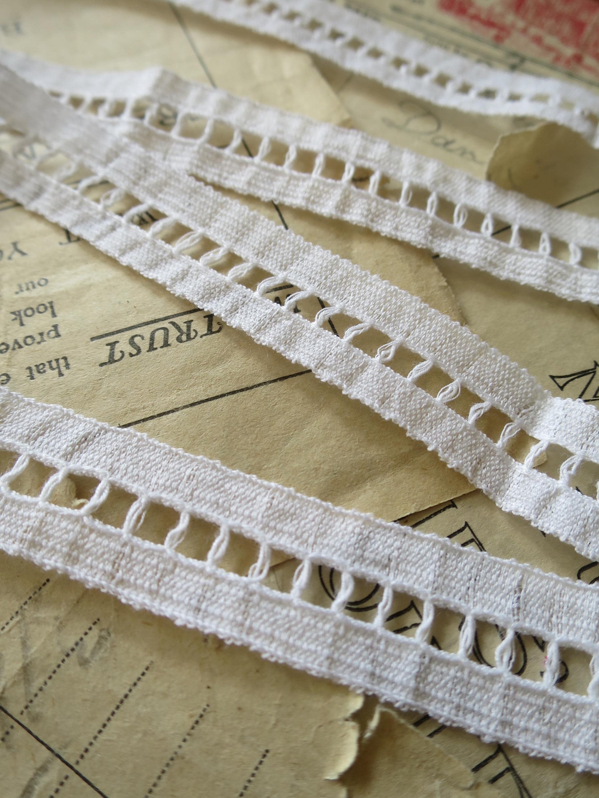 Ecru English Nottingham Lace- Ladder Insertion- 1.7 cm