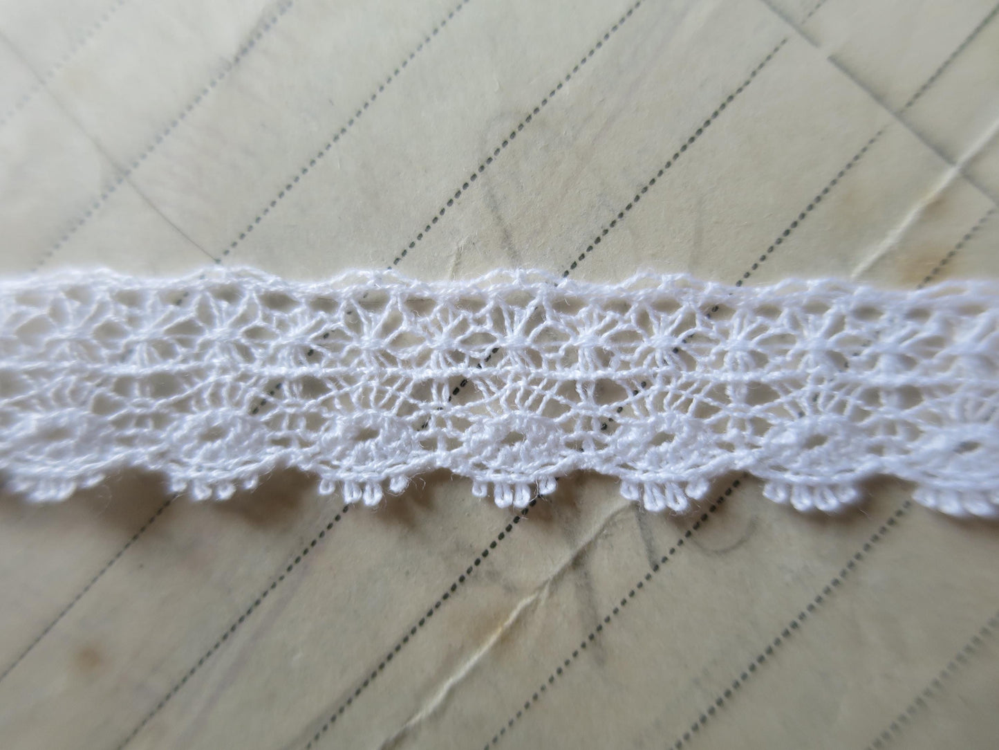 White English Nottingham Lace- Delicate Lace- 1.2 cm