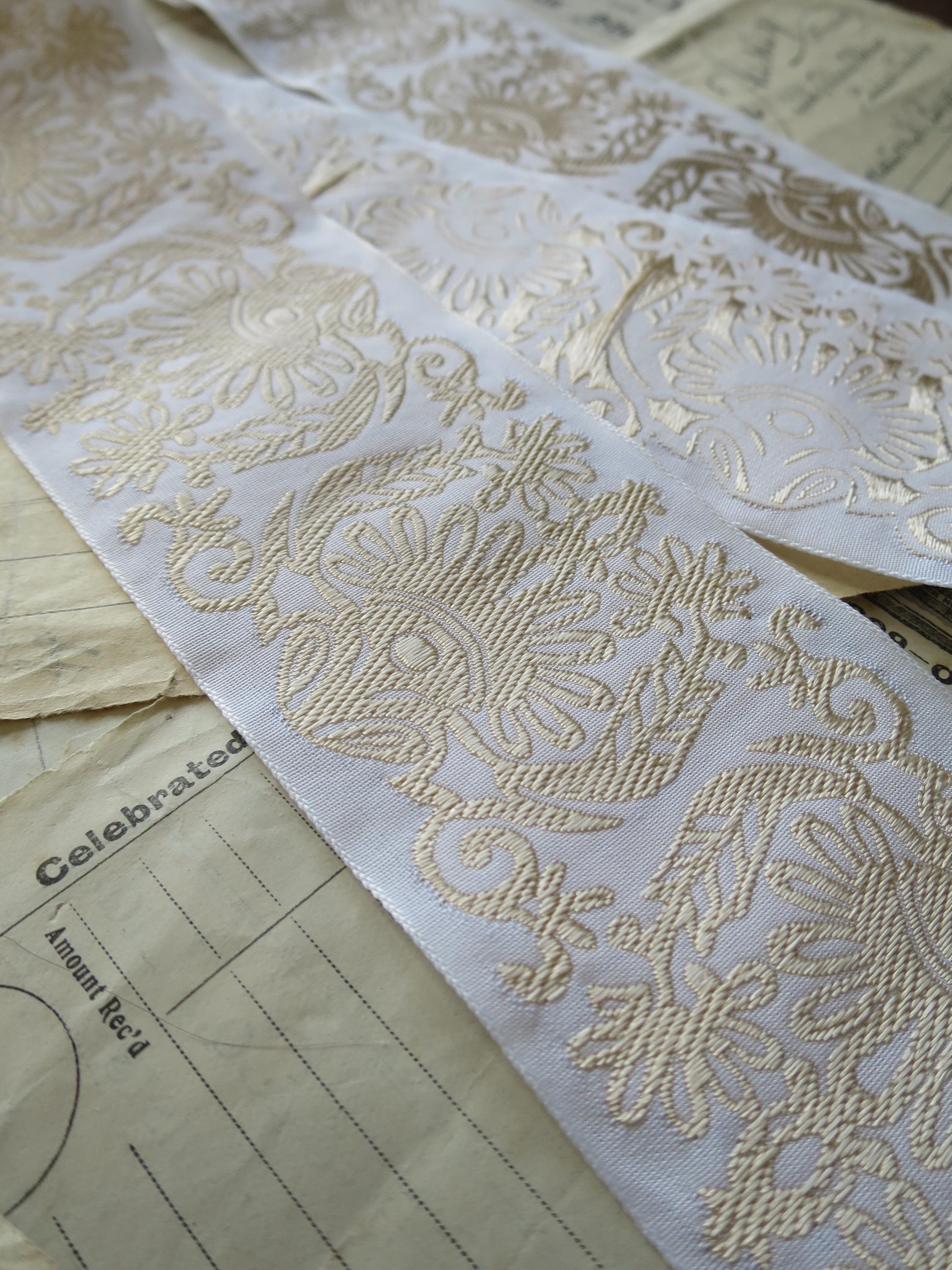 Lace Pattern 60 mm Jacquard Woven Ribbon- White & Gold