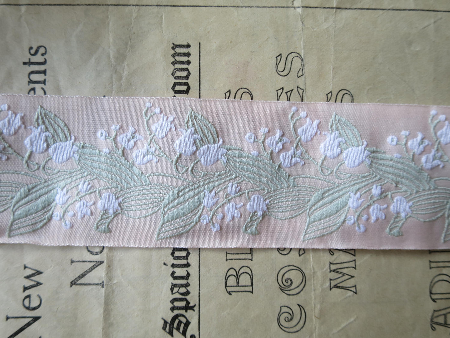 Lily of the Valley 40 mm Jacquard Woven Ribbon- Shell Pink