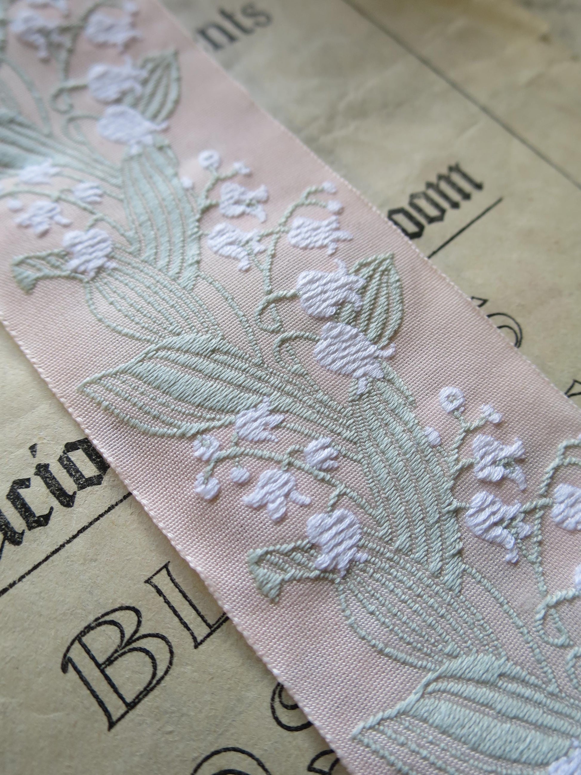 Lily of the Valley 40 mm Jacquard Woven Ribbon- Shell Pink